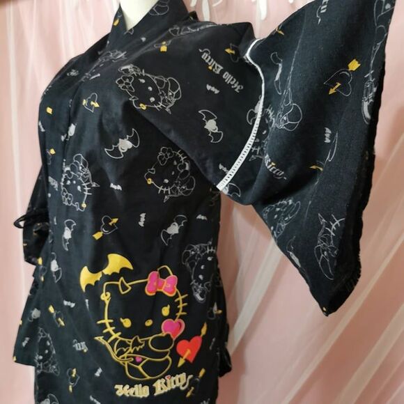 Devil Hello Kitty Outfit Size Small Black Top Shorts Cosplay Sleepwear Halloween - Picture 3 of 12